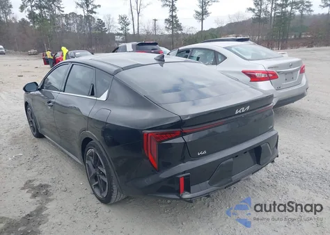 2025 Kia K4 Gt-Line z USA, uszkodzony, nr VIN 3KPFW4DE1SE225110